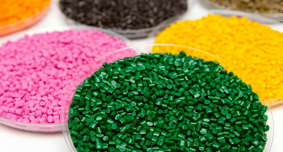 10 Ways to Dye Plastic Products