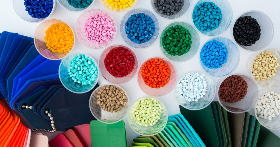 Guide to Choosing a Dyes Manufacturer As Per Your Needs